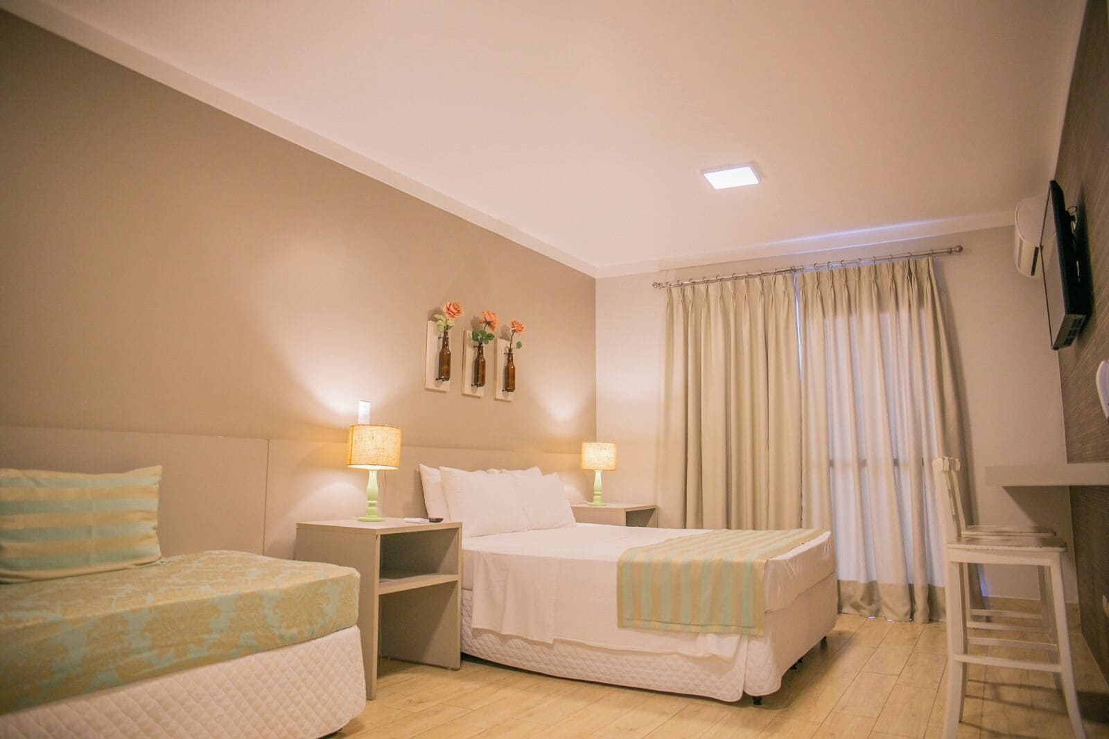 Standard Twin Room, Balcony | In-room safe, wheelchair access