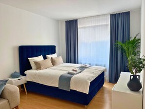 3 室のベッドルーム、アイロン / アイロン台、WiFi、ベッドシーツ
