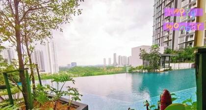 Family Stay 3 min Near Legoland Ecobotanic 7 Pax