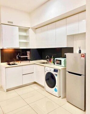 Microwave, stovetop