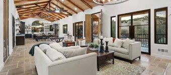 Hacienda Style Home, Swimming Pool, Hot Tub, Outdoor BBQ Area, Fire Pits