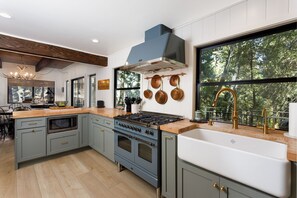 Microwave, oven, stovetop, dishwasher