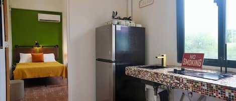 Classic Apartment, City View | Private kitchen