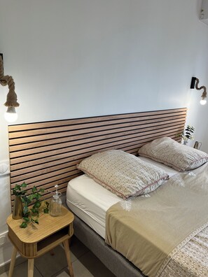 1 bedroom, in-room safe, desk, iron/ironing board