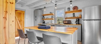 Charming 2BR w/ Fire Pit on Farm | 10 Min to Wharf