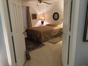 2 quartos, ferros/tábuas de passar roupa, Wi-Fi de cortesia