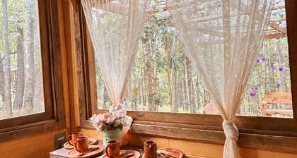 Bosque Érase Una Vez- Unique Cabins in The Forest (pet friendly)