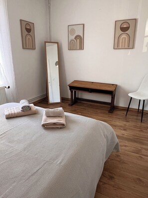 2 bedrooms, free WiFi, bed sheets