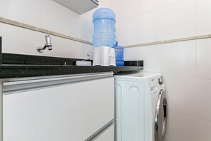 Basic Apartment | Interior