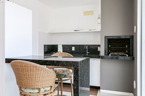 Basic Apartment | Private kitchen