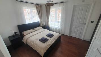 3 bedrooms, iron/ironing board, travel cot, free WiFi