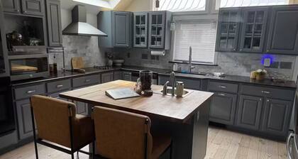 Cozy Family Ski Lodge | North Conway Village Stay