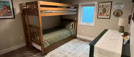 3 bedrooms, WiFi, bed sheets