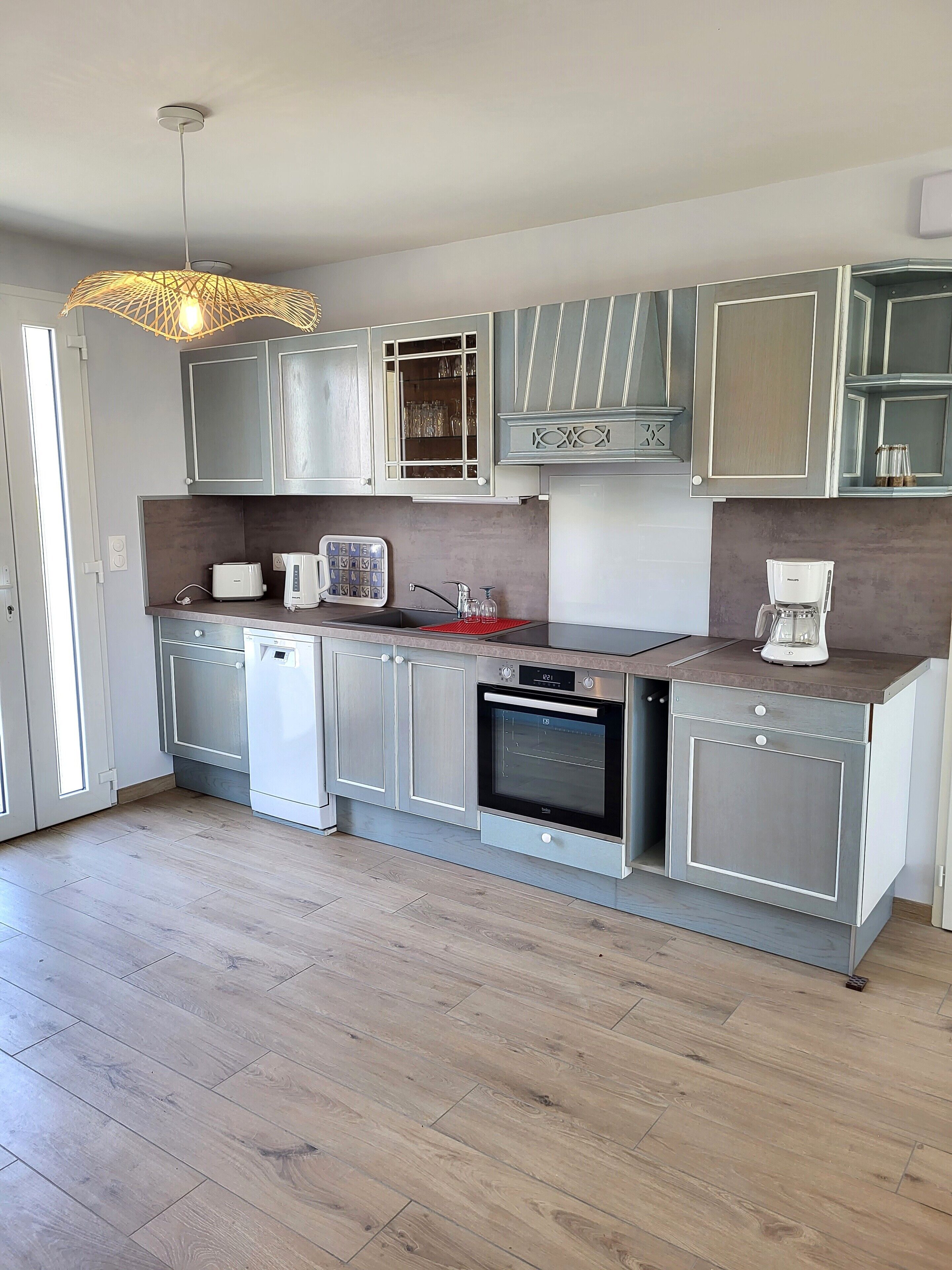 Microwave, oven, dishwasher