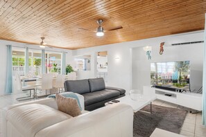 Apartment (4 Bedrooms) | Property amenity