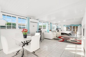 Apartment (4 Bedrooms) | Property amenity