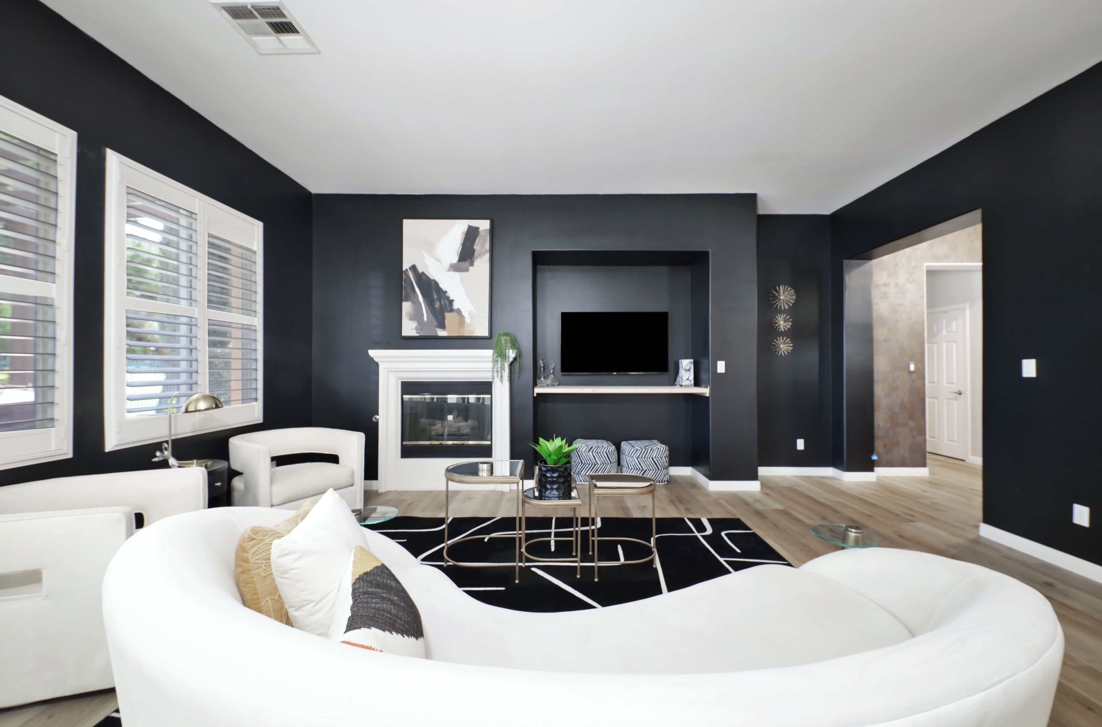 Smart TV, fireplace, computer monitors