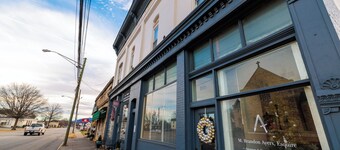 Salem Historic Downtown 3BRM/2BATH