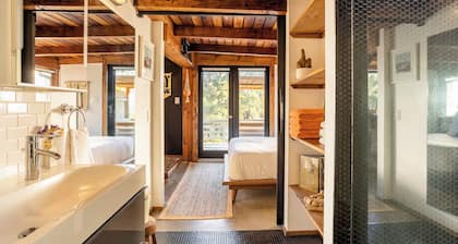 Tour Topanga State Park from a Cozy Mountain Home