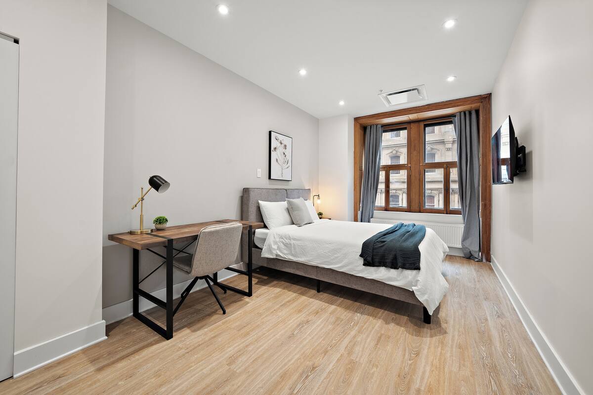 Comfort Apartment, City View | Blackout drapes, iron/ironing board, free WiFi