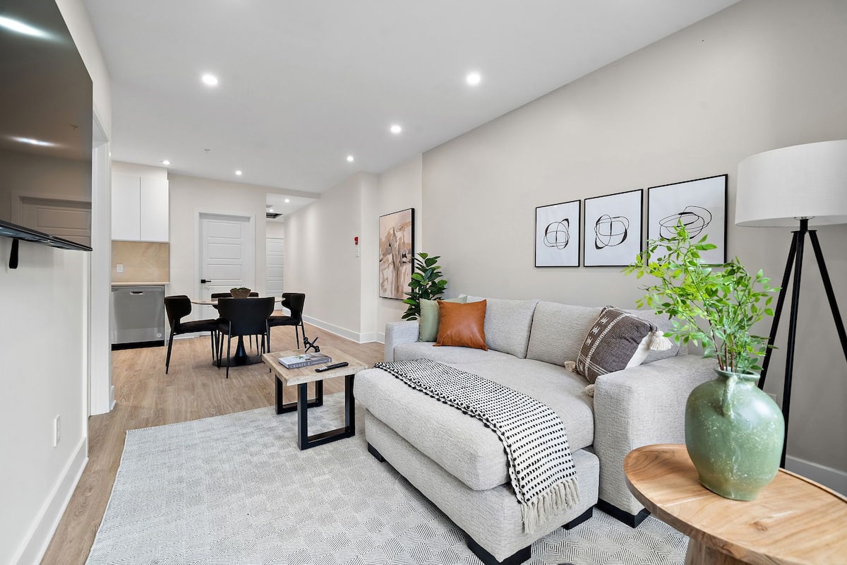 Comfort Apartment, City View | Living area