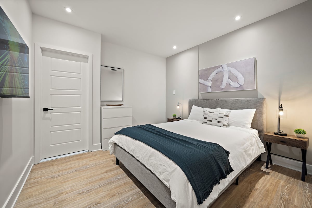 Superior Apartment, City View | Blackout drapes, iron/ironing board, free WiFi