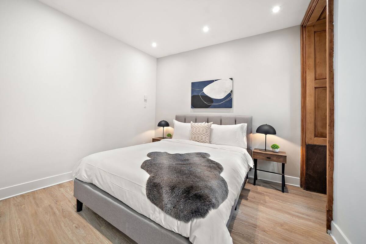 Comfort Apartment, City View | Blackout drapes, iron/ironing board, free WiFi