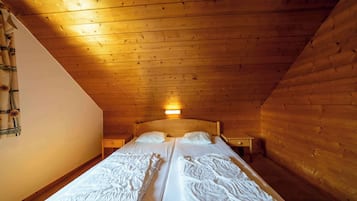 5 habitaciones, escritorio, tabla de planchar con plancha y wifi
