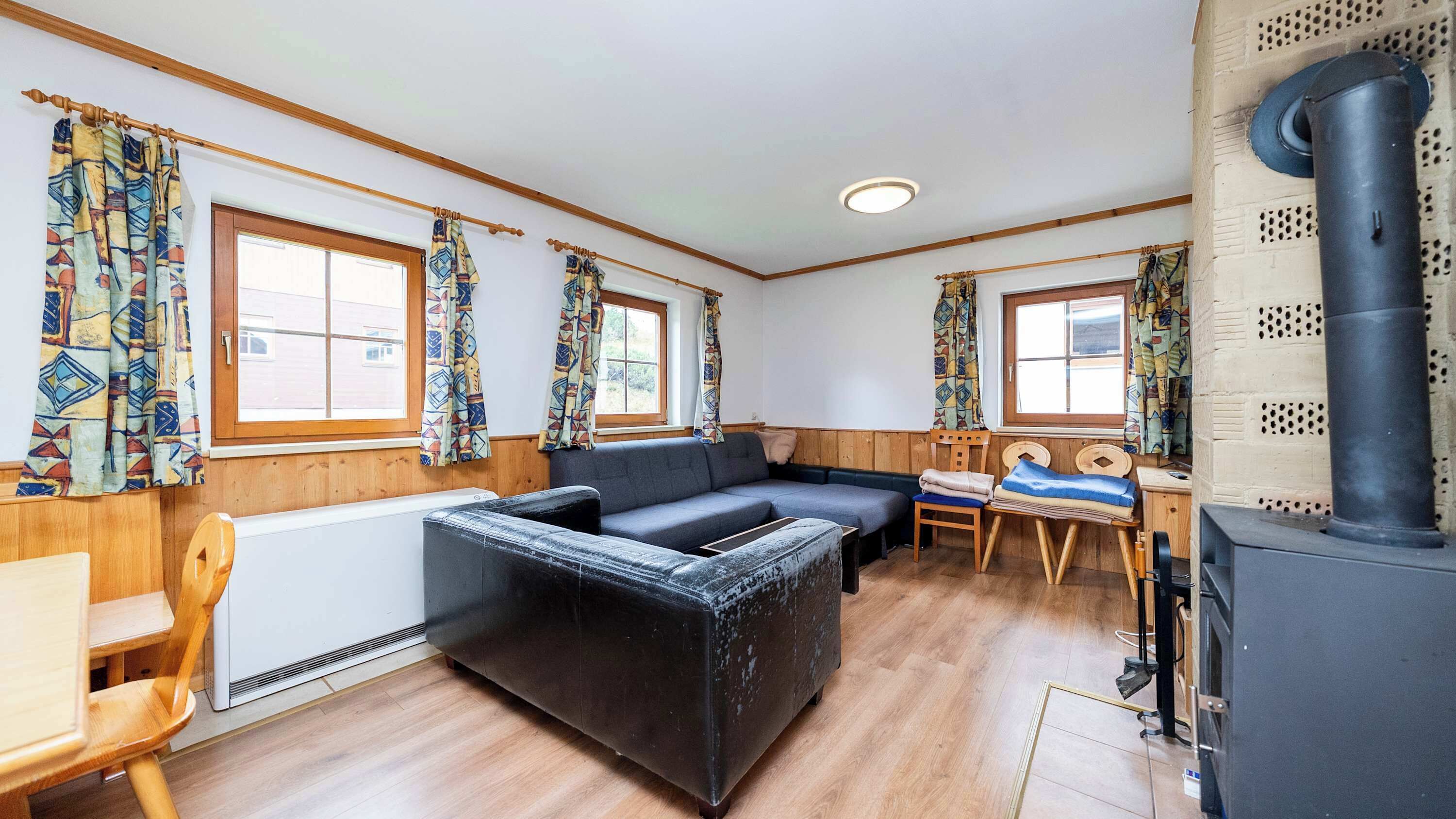 Fernseher, Kamin, Arbeitsbereiche