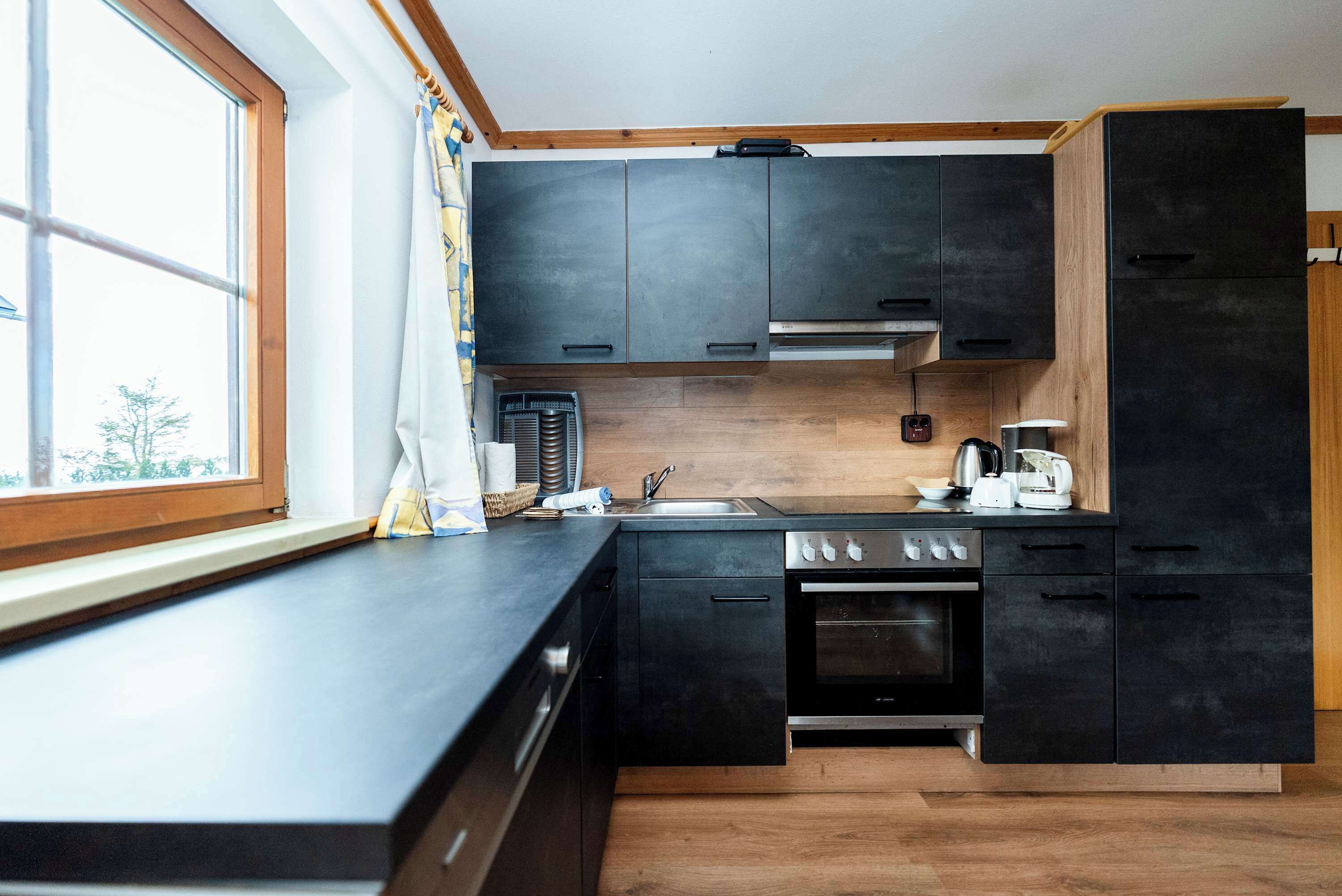 Kühlschrank, Ofen, Herdplatte, Geschirrspüler