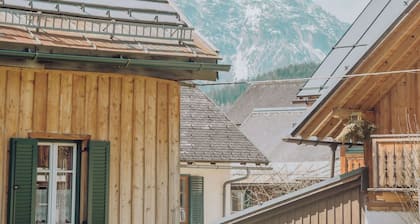 Strauss Suite | Kitchen | Parking | Garden