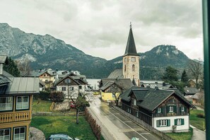 View from property - Schnitzler Apartment | Kitchen | Parking | Garden (Altaussee)