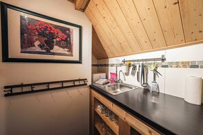 Interior - Torberg Apartment | Kitchen | Parking | Garden (Altaussee)