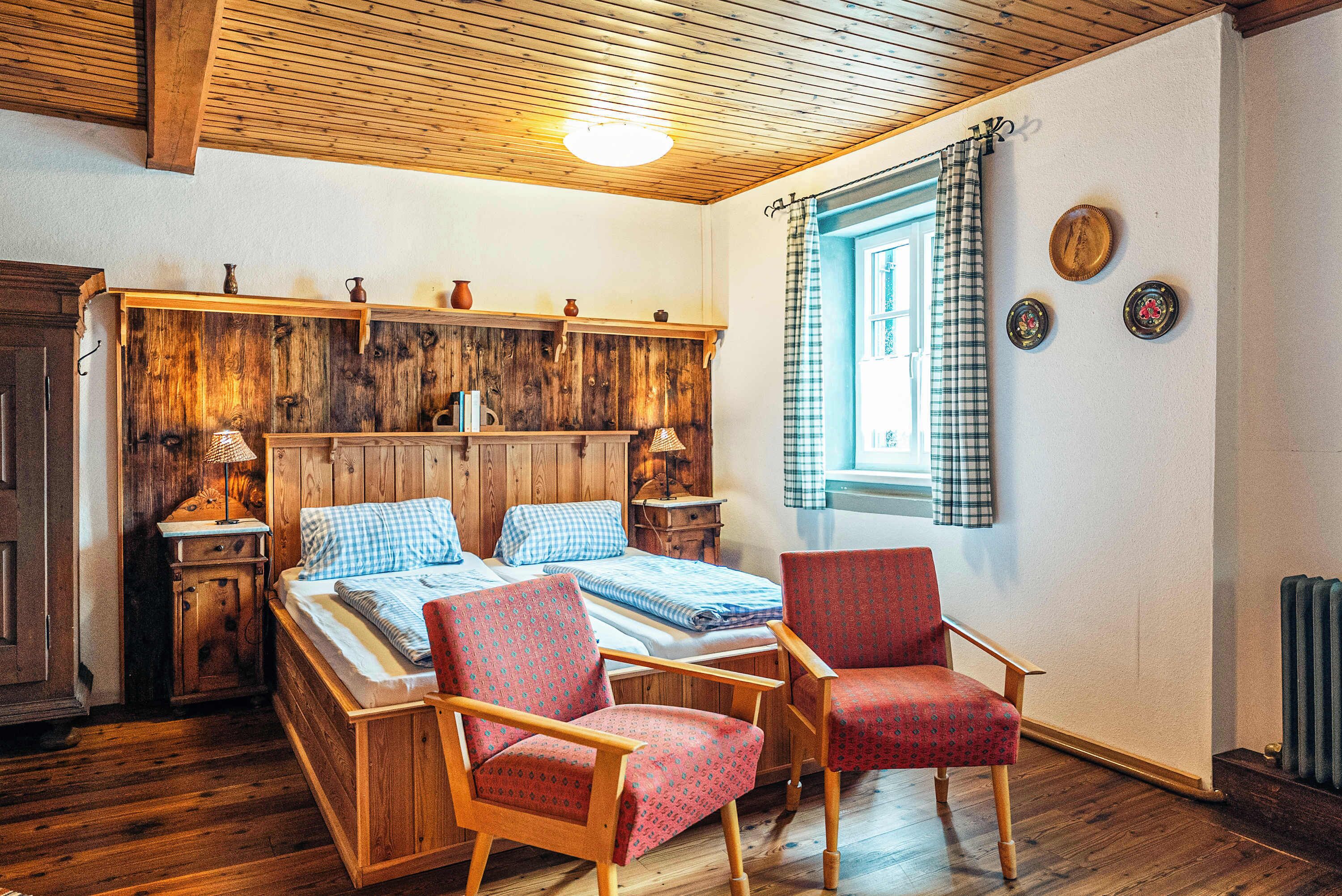 1 slaapkamer, een strijkplank/strijkijzer, wifi, beddengoed