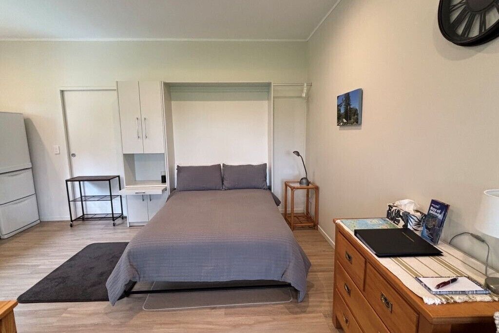 1 habitación, internet y ropa de cama 