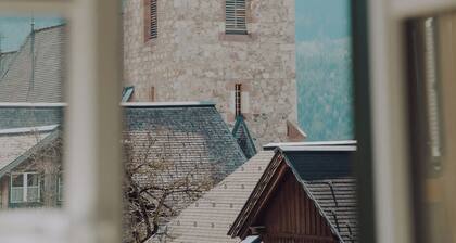 Hofmannsthal Suite | Kitchen | Parking | Garden