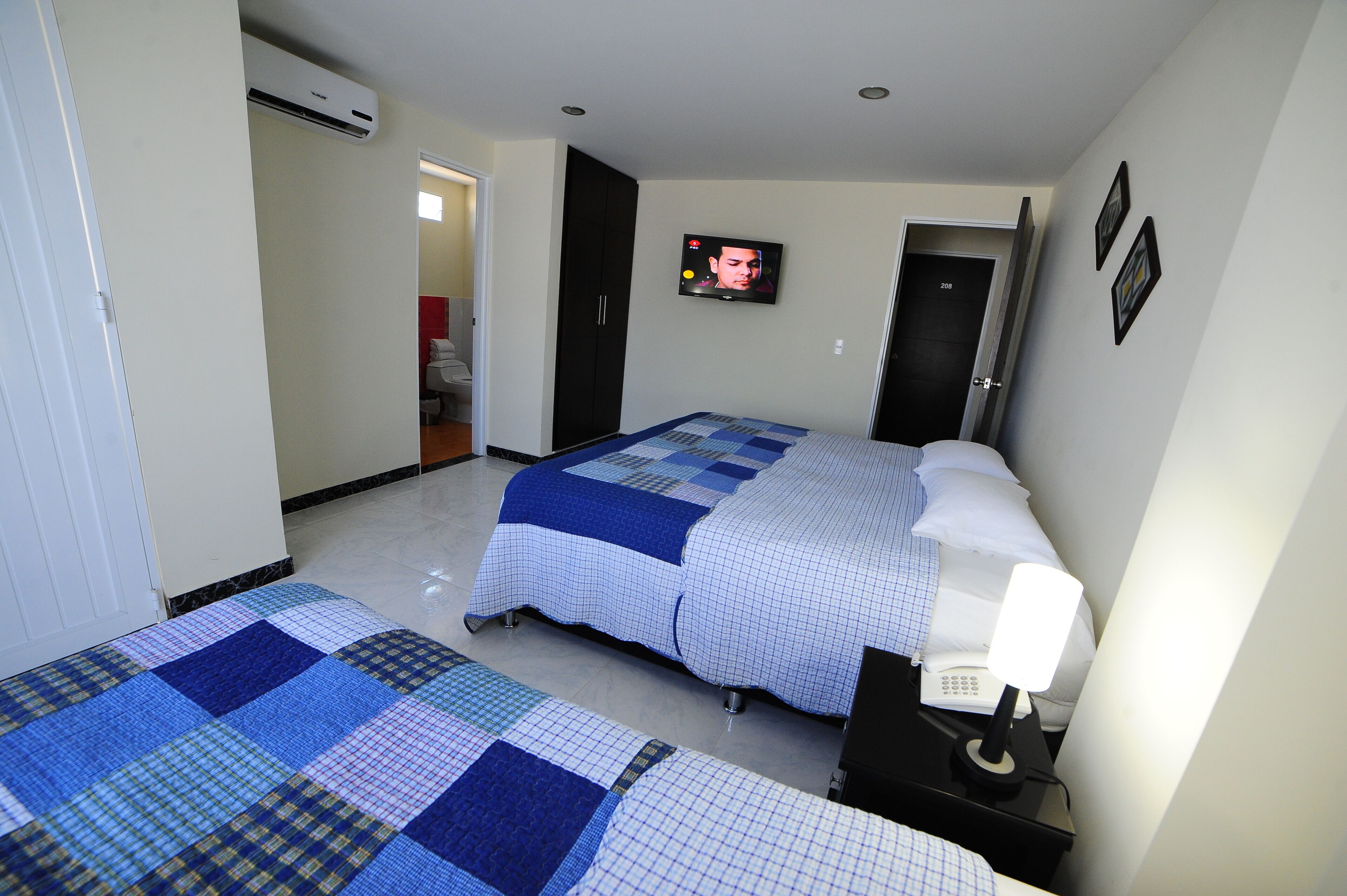 Doppelzimmer, Balkon, Bergblick