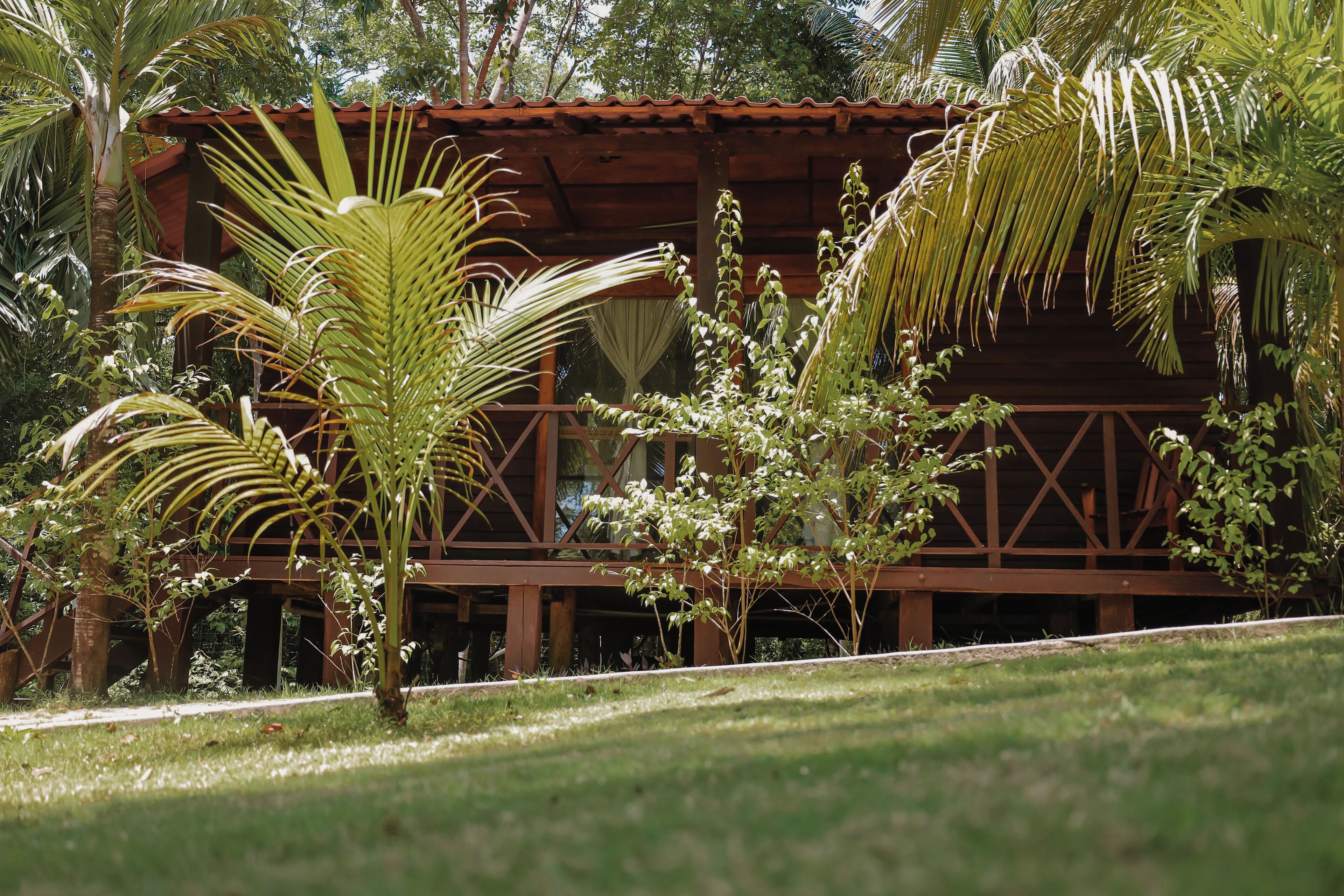 Casa de campo familiar, balcón, vista al jardín | Wifi gratis 