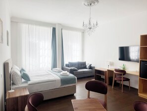 Double or Twin Room | In-room safe, desk, blackout drapes, free WiFi - Hotel Zunfthaus zu Wirthen (Solothurn)