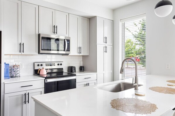 Microwave, oven, stovetop, dishwasher