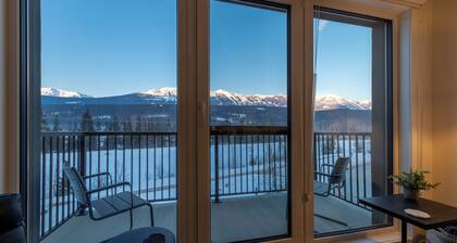OSO Summit - Downtown Riverfront Condo with Mountain Views