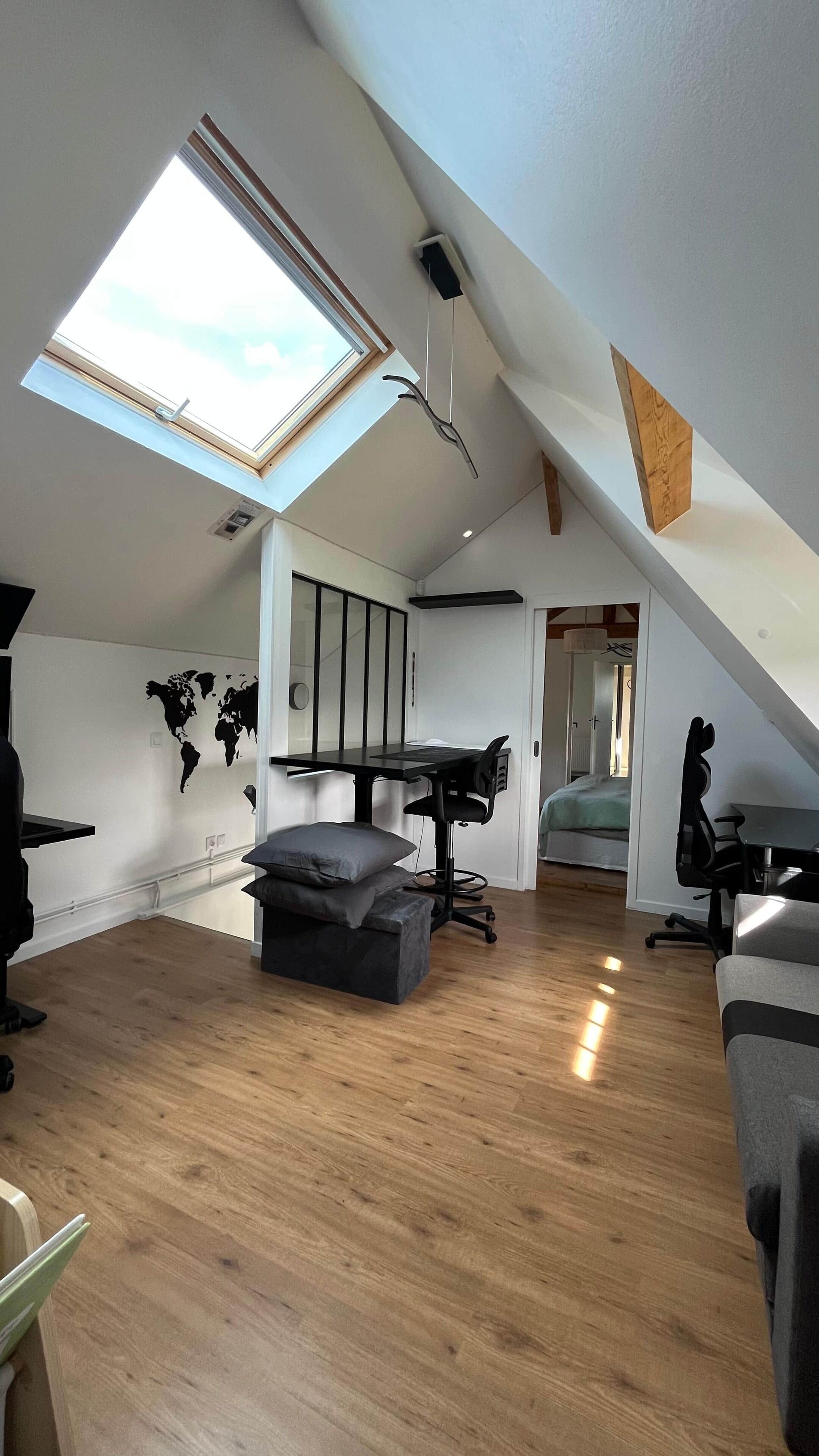 3 bedrooms, in-room safe, iron/ironing board, free WiFi