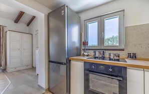 Fridge, oven, dishwasher, coffee/tea maker - Amazing home in Krnica (Krnica)