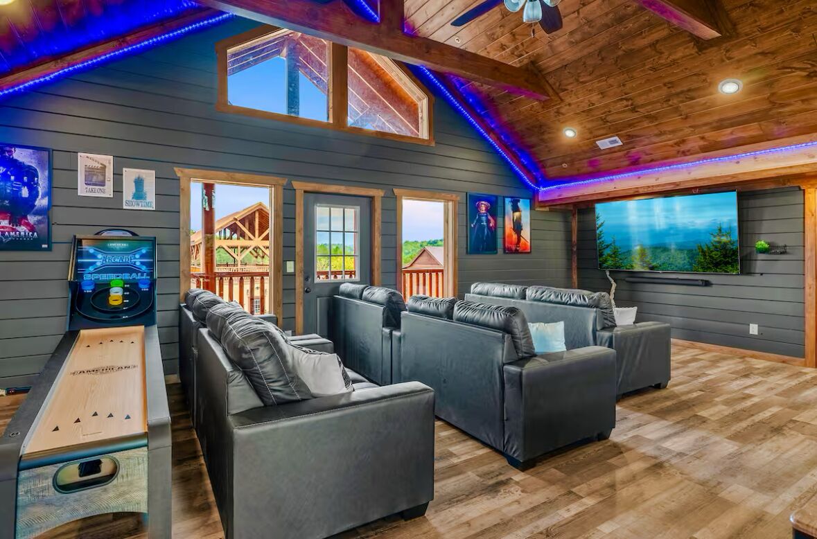 Smart-TV, peis, videospill og fotballspill