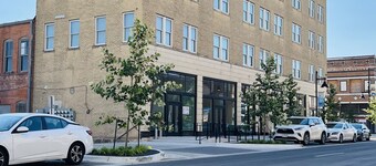 Downtown Historic 1 Bed 1 Bath Apartment Unit 202