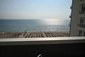 Unclassified image, 2 of 20, button - Adria Palace (Durres)