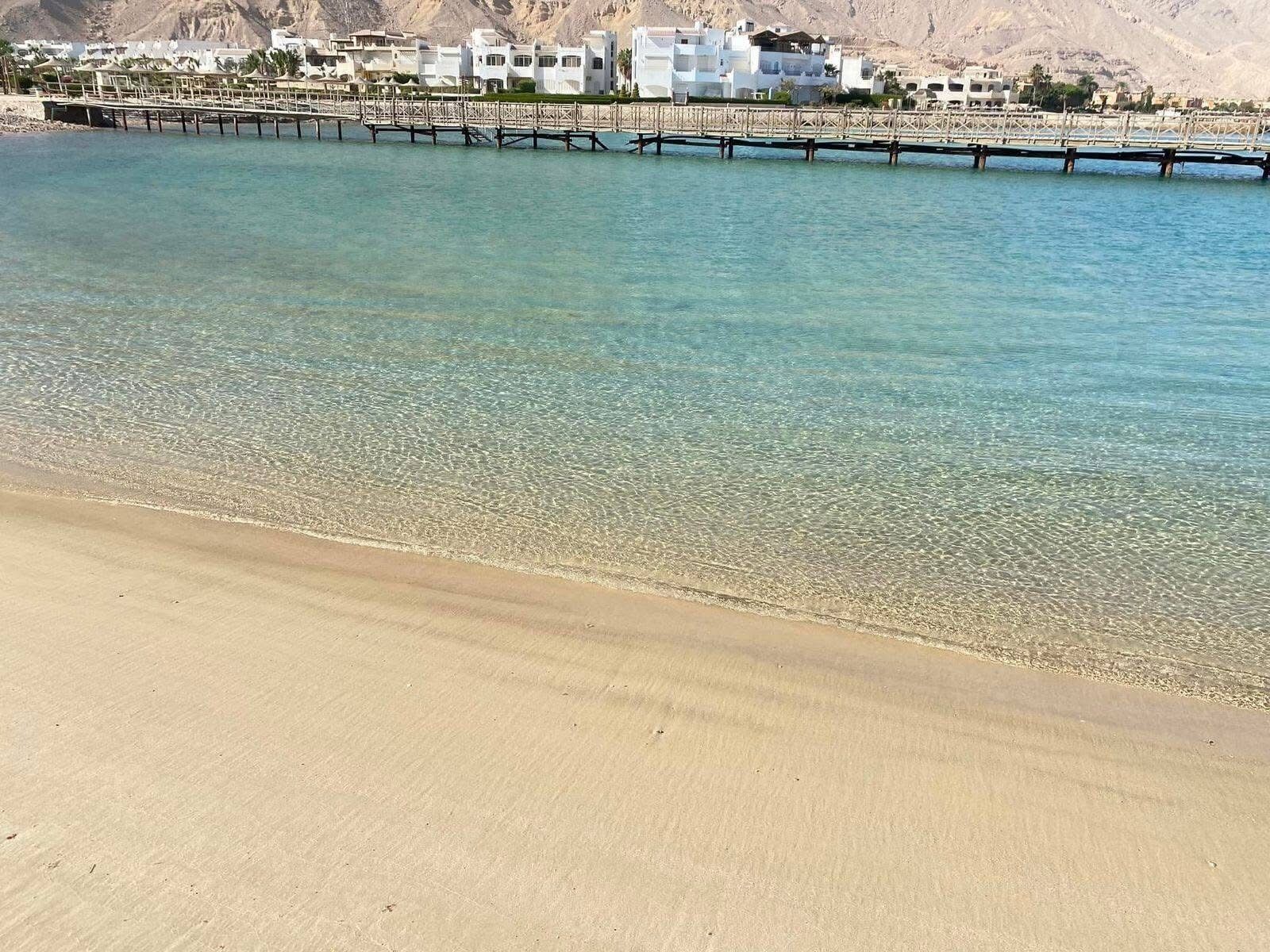 Plage à proximité, chaises longues