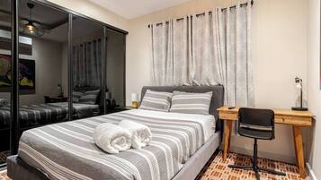 5 sovrum, värdeförvaringsskåp på rummet och strykjärn/strykbräda