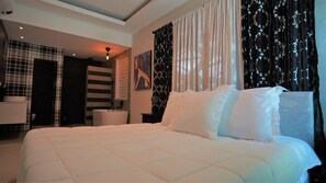 5 chambres, coffres-forts dans les chambres, fer et planche à repasser