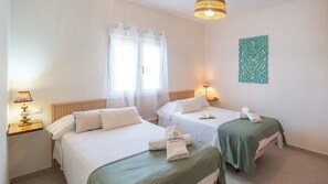 2 Schlafzimmer, Bügeleisen/Bügelbrett, Reisekinderbett, WLAN